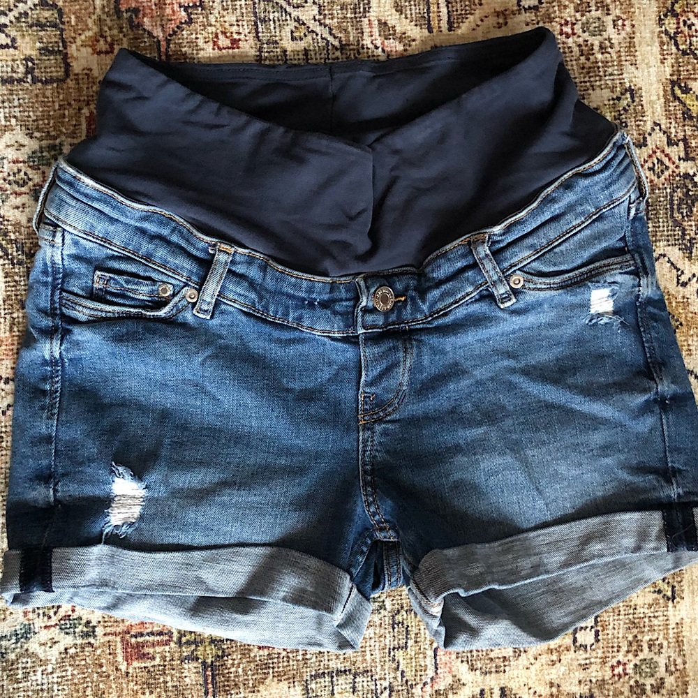 H&M Maternity Shorts
